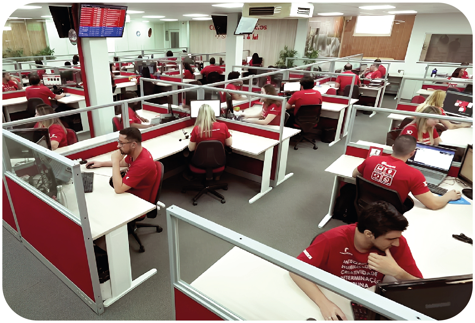 Armazém Castro Naves com sistema WMS de gerenciamento